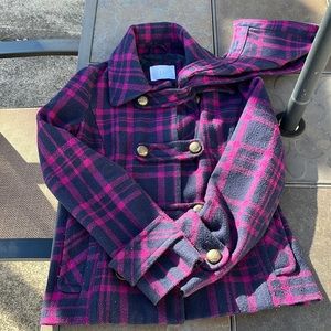 Delia’s pink and navy coat with removable hood, small